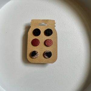 Snake skin stud pack earrings